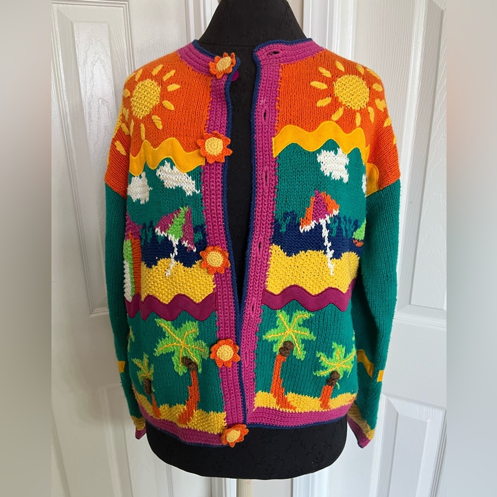 Hand Knit long sleeve sweater size small (oversize) chicka chicka Boom Boom PreK